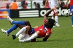 足球直播在线观看-德国队险胜印尼队，马琳统治全场的简单介绍